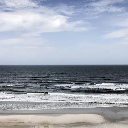 Waterfront Daytona Beach Shores Condo With Amenities